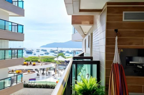 Apartamentos de 2 quartos com piscina na Praia dos Anjos